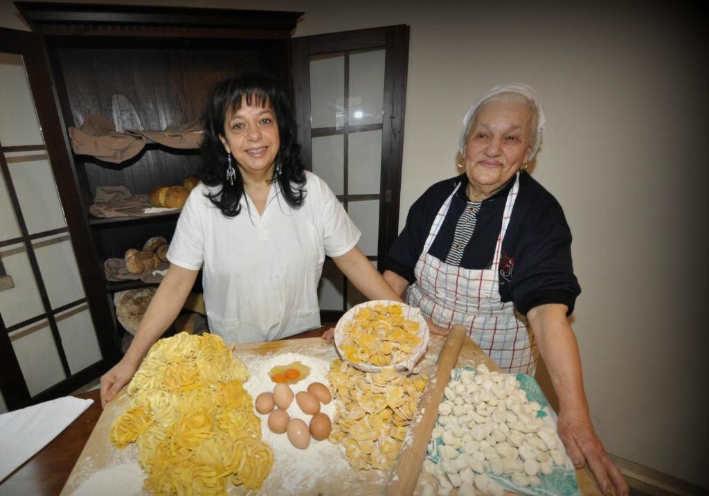 Locanda Divinis Cerea Luaran gambar